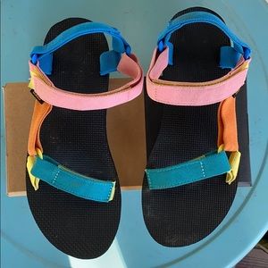 Teva Original Universal sandal Women’s Sz 9